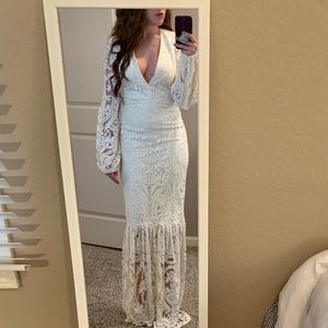 Tularosa x Revolve Cliffside Gown, White Size 4